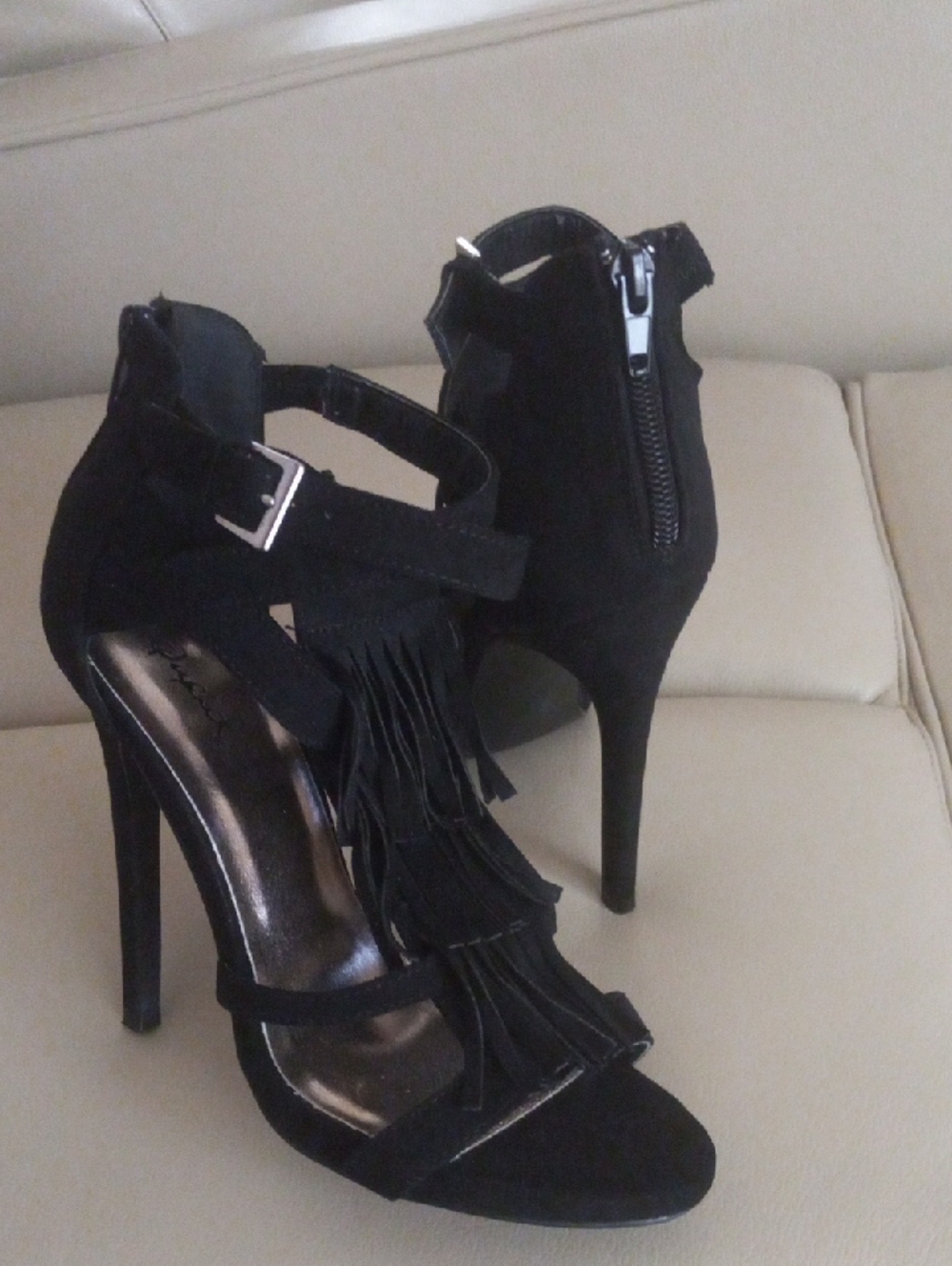 Qupid Black Suede Fringe Strappy Stiletto Heels Sexy Stylish Size 7